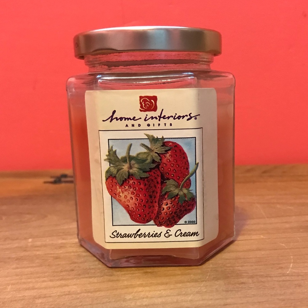 Strawberries & Cream Candle